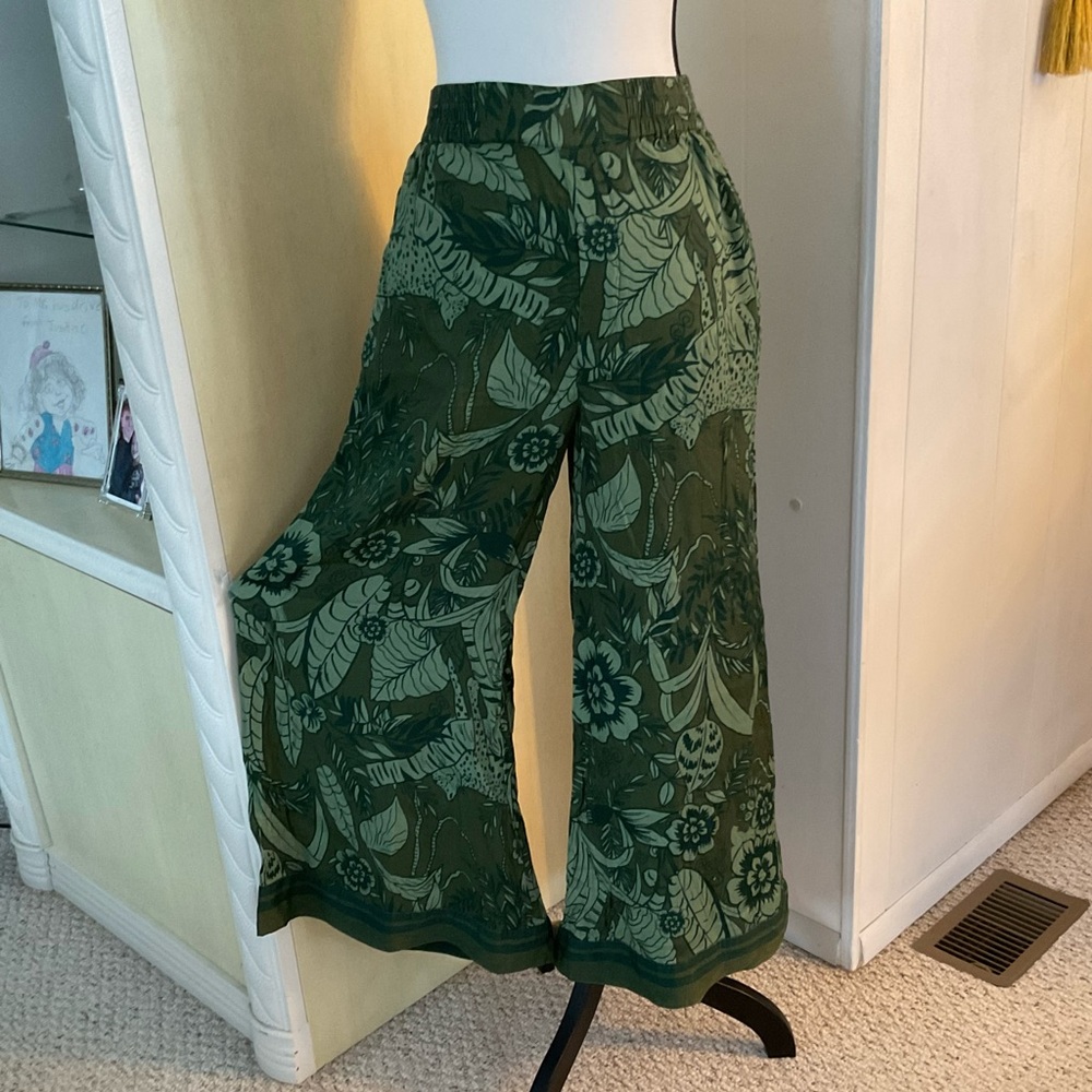 Farm Rio x Anthropologie Black and Green Print Wide-Leg Cut Pants Size Small - Picture 7 of 16